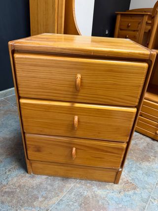 Cajonera de pino macizo