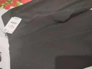 Pantalón corto negro talla M