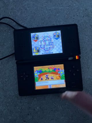 Nintendo DS Lite + My Sims + Memoria EZ Plus