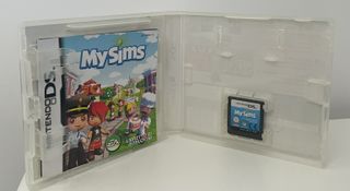 Nintendo DS Lite + My Sims + Memoria EZ Plus