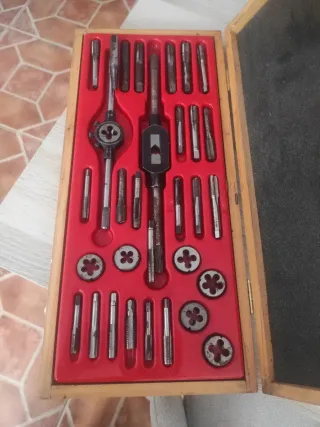 Juego de machos y terrajas profesional