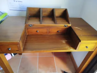 Escritorio madera estilo colonial