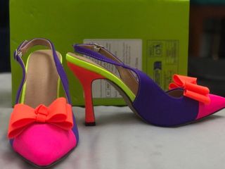 Tacones Slingback Multicolor con Lazo