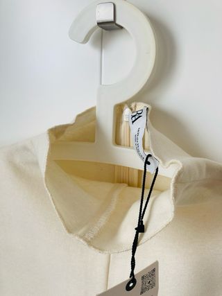 Mono Zara punto beige