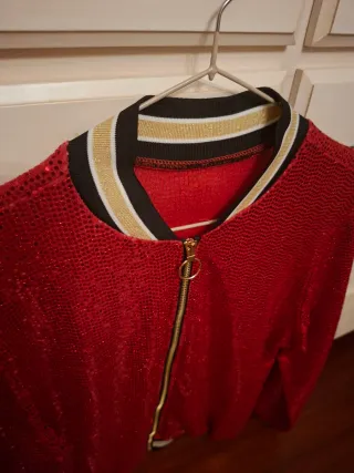 Chaqueta bomber lentejuelas roja y dorada