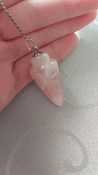 Péndulo Cuarzo Rosa y Bolsa Tela Verde