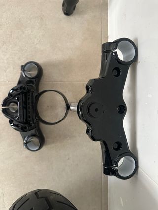 Horquillas y tijas Harley Davidson Forty Eight