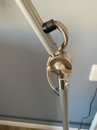 Lámpara de pie IKEA gris