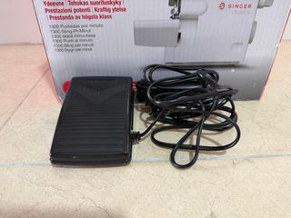 Remalladora Singer 14SH654