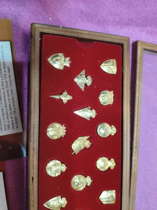 Lote Pines Chapado Oro Equipos Futbol M