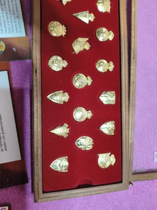 Lote Pines Chapado Oro Equipos Futbol M