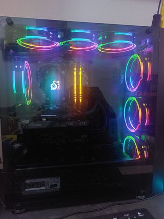 Torre gaming 7 ventiladores RGB Ryzen RTX 3060 12G