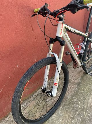 Bicicleta Massi MTB Taglia S Telaio in carbonio