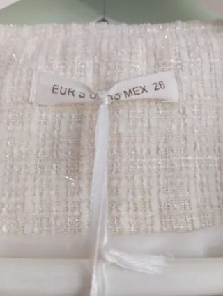 Chaqueta crema botones dorados