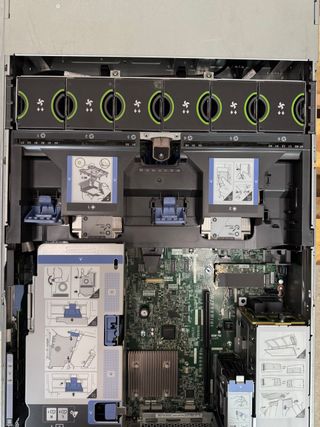 Cisco C240M5 8xSFF 2xGold 5120 2x10Gb y 4x25Gb