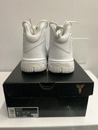 Nike Kobe III 3 (GS) Halo White Sneakers Size 40
