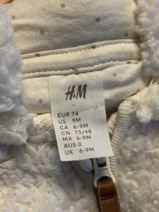 Mono polar bebé con capucha y orejas