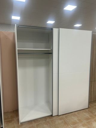 Armadio bianco con ante scorrevoli NUOVO
