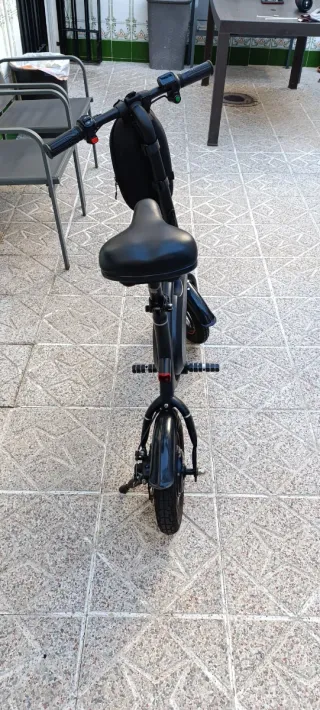Bicicleta Eléctrica Plegable Negra