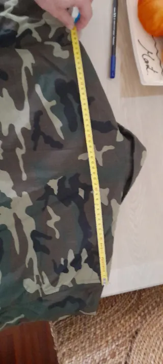 Traje camuflaje militar
