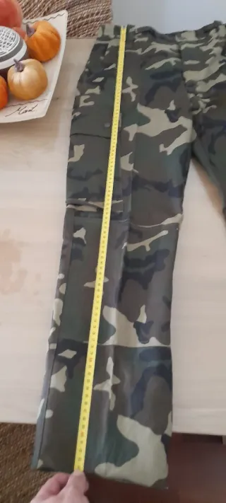 Traje camuflaje militar
