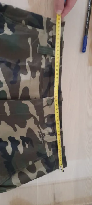 Traje camuflaje militar