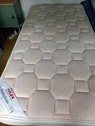 2 Divani + 2 Materassi 90x180 ciascuno