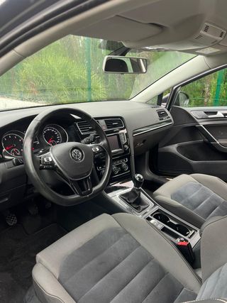 Volkswagen Golf Highline 125cv 2015