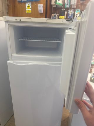 Nevera Indesit Blanca