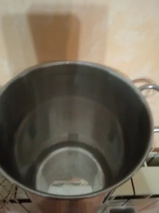 Pentola per asparagi in metallo