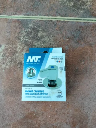 Llave de empotrar cromada MT