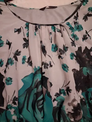 Blusa estampada mujer. Talla 54/56.