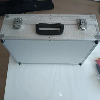 Caja de herramientas Parkside, etc.