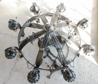 Lámpara de forja artesanal