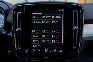 VOLVO XC40 D3 MOMENTUM PRO 150 CV