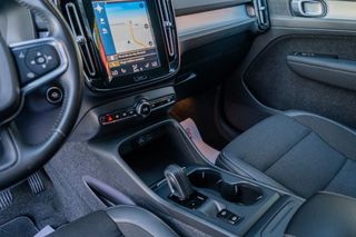 VOLVO XC40 D3 MOMENTUM PRO 150 CV