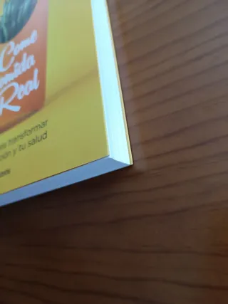 Libro. Come comida real