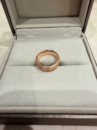 Anillo de Oro Rosa(14k), con Diamantes Naturales.