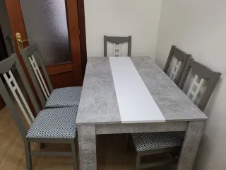 Mesa de salón con 6 sillas