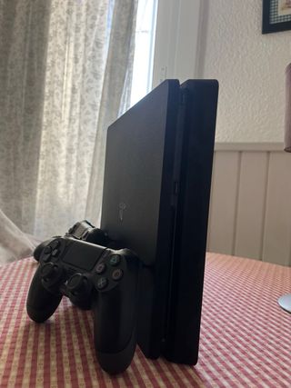 PS4 Slim 500GB Negra