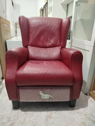 Hermoso Sillón Orejero reclinable Natuzzi  cuero ❤