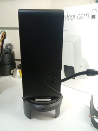 Cámara Exterior Eve con Foco 1080p HomeKit