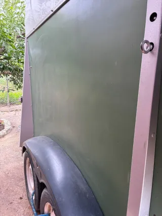 Remolque Humbaur  para dos caballos