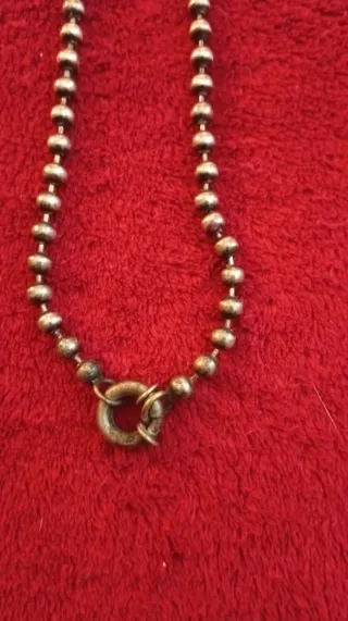 Cadenas vintage plateadas y negras