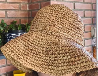 Sombrero de rafia beige