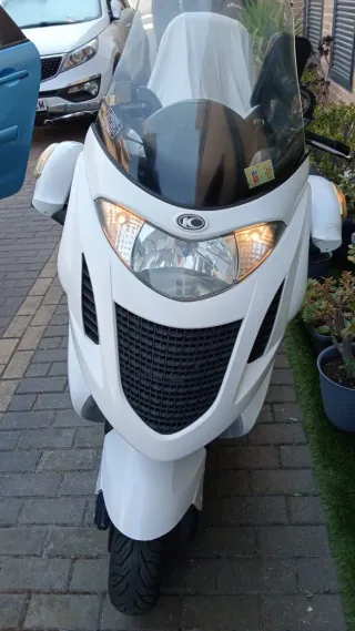 Kymco Grand Dink 125cc Scooter