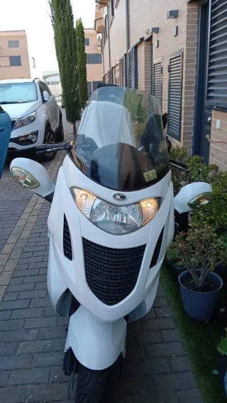 Kymco Grand Dink 125cc Scooter