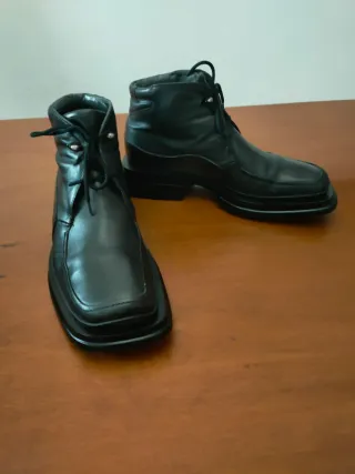 Stivaletti Cesare Paciotti Pelle Neri