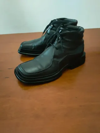 Stivaletti Cesare Paciotti Pelle Neri