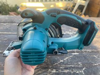 SIERRA CIRCULAR Makita DCS552